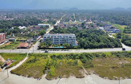 Apartamento Duplex pé na areia em Boracéia - Foto 4