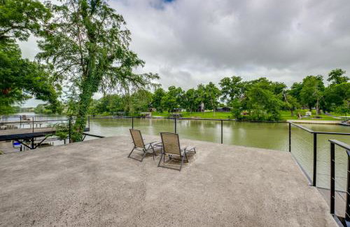 Outdoor Entertainment Space: Home in McQueeney - Foto 29