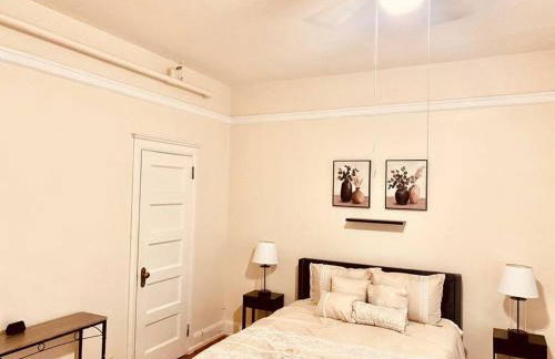 Historic Downtown 3bdr with Pool Table - Foto 19