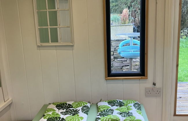 1 Bed Converted Railway Wagon Near Crickhowell - Foto 2