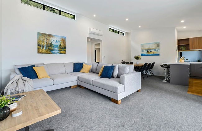 Bright, Modern, Plush - Brand New Townhouse - Foto 13