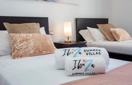 Villa in San Antonio Sleeps 10 - Foto 37