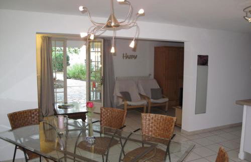 Résidence Miro, gîtes équipés été et hiver, tennis, piscine - Foto 11