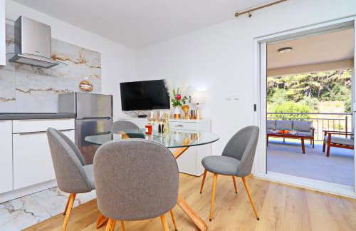 Villa Green Bay Apartments - Photo 66