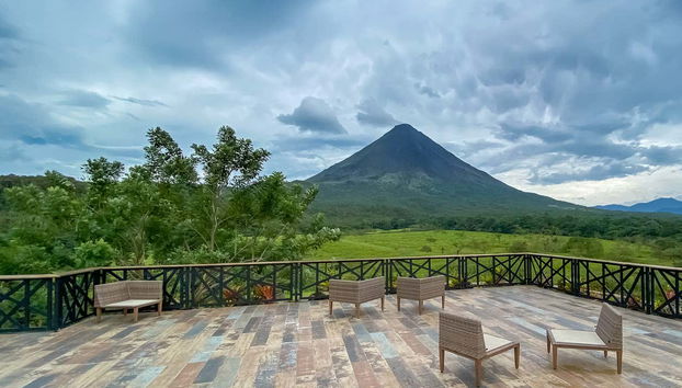 El imponente volcán Arenal