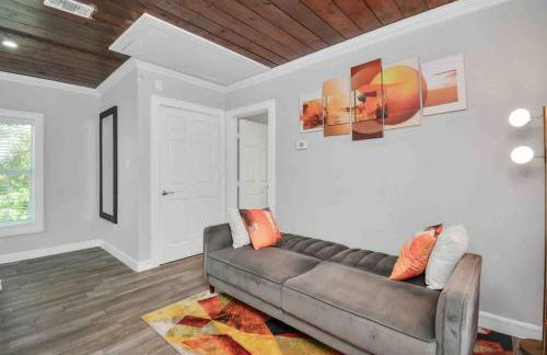 Central Yellow Gem: Cozy Views & Proximity - Foto 18