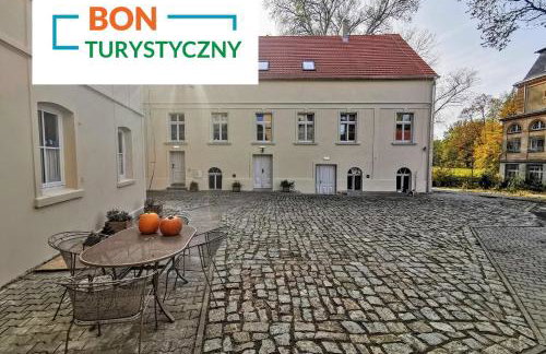 Pałac i Folwark Brzeźnica - Foto 1