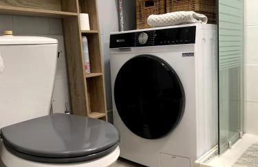 Grand Studio avec Balcon au pied de la Plage Clim Wifi - Foto 8