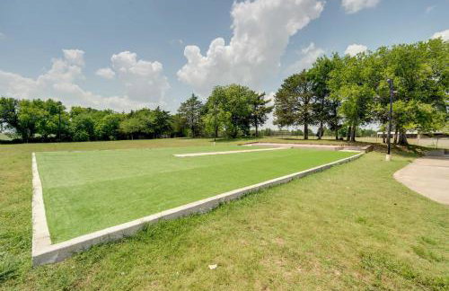 10 Acres with Hot Tub and Pond Luxury Melissa Villa! - Foto 43