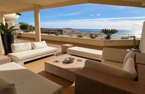 Precioso apartamento con piscina, vistas a mar - Foto 1