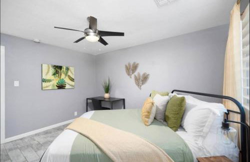 5BR with Pool & Backyard ParadiseSleeps 10 Guests - Foto 5