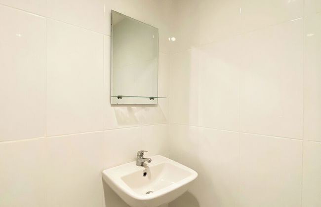 Cozy Stay Studio At Tamansari Mahogany Karawang Apartment - Photo 19