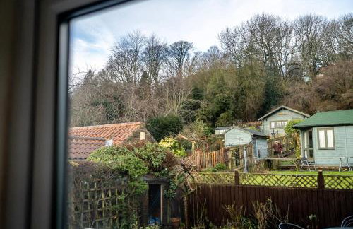 Hideaway Cottage - Photo 25