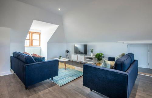 The Loft - Spacious Luxury 2 bed 2 bath with FREE Secure Parking and tube close by - Photo 3