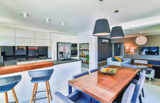 Modern Kastel Villa With Private Pool, Gym, and Large Outdoor Space - Foto 19