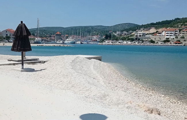 Cute apartment in stone house near sea - Foto 59