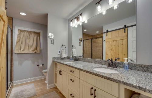 Lakefront Butler Home with Hot Tub and Fire Pit! - Foto 13