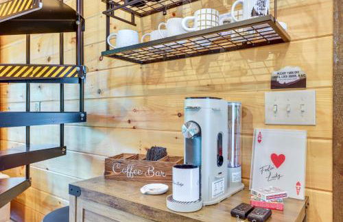 Hot Tub and River Access Family McCaysville Cabin - Foto 9