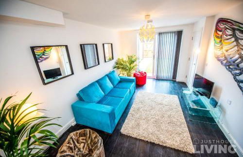 NEW Spacious Modern Townhouse Sleeps 12 Free Parking - Foto 4