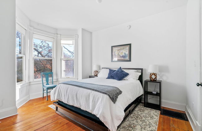 Maple Manor - Photo 4