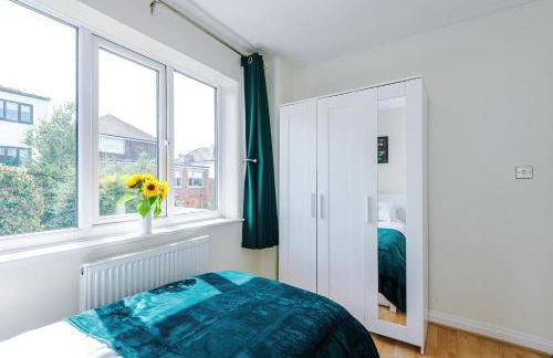 3 BR Property in Prestwich 15 mins from Manchester City Centre Garden Free parking Superfast WIFI Netflix - Foto 37