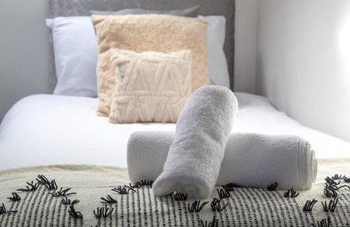 Spacious Large Group House Near NEC and Airport - Foto 59