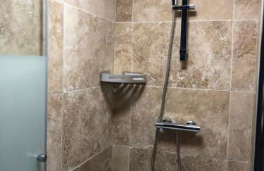 Appartements chez Delphine et Guillaume au coeur de Semur en Auxois - Foto 26