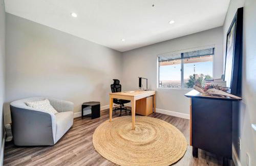 Stunning Hilltop 5BR With View And Hot Tub! - Foto 29