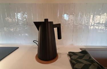 Au 8 à Meursault, Magnifique maison Bourguignonne au pied des vignes, jardin, places de parking privée - Foto 16