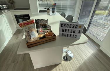 Lowern, Luxury Lodge with Hot Tub and Games Room - Photo 5