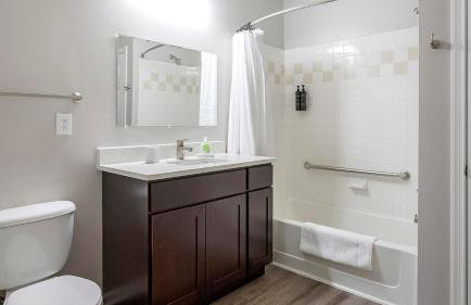 Landing Modern 2BD Pool Clubhouse - Foto 24