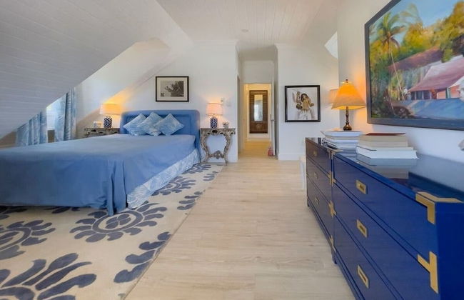 The Little White House 5 Bedroom Home - Foto 9