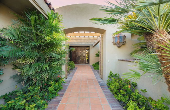 Moonshine by Avantstay Modern & Stylish Estate w/ Bar, Fire Pit & Hot Tub 5 bd - Foto 41