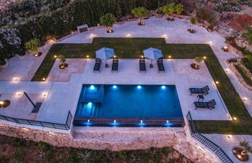 Villa Recluso-3 bd luxury country villa, huge heated pool with hydromassage, individual bbq & large yard, mountain view - Photo 39