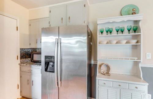 Pace Family Home 1 Mi to Beach and Park! - Foto 9