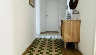 Black Forest City Apartment mit kostenlosem Parkplatz - Foto 3