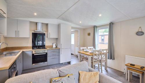 Nightingale Lodge with Hot Tub - Foto 4, stove