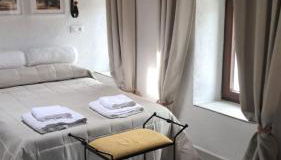 Casa Ypsilon Olive Oil - Photo 3