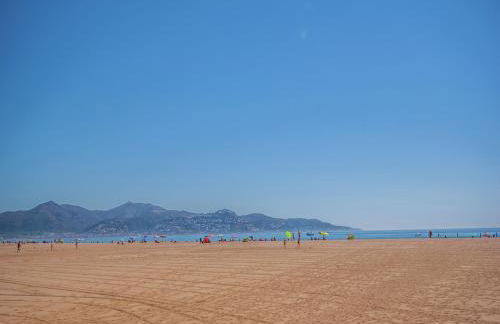 Holiday Home in St Pere Pescador with Pool - Foto 35