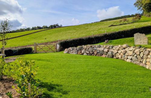 Fresh Modern Home, Stunning Views, Great Location - Foto 10