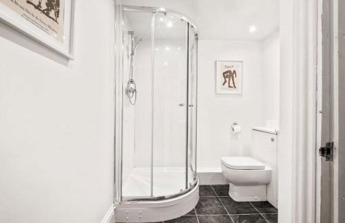 Huge Duplex in Great Location - Foto 48