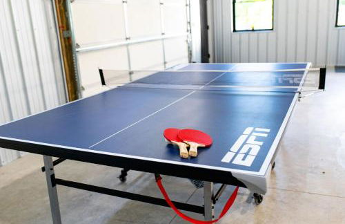 Luxury Barndo with Hot Tub, Indoor Sports Court, Private Acreage, and Near Notre Dame - Foto 68