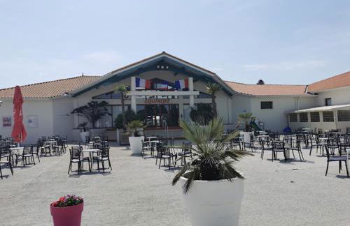 Les Charmettes Mobilhome 2 ch Climatisé - Terrasse Totalement Abritée - Locsweethome - Foto 79