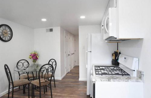 Cozy Mount Washington Home with Parking-Sleeps 4 - Foto 6