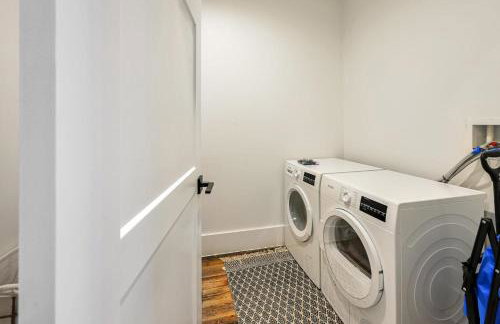 Impressive 2 bed 2 and a half bath City Center Condo with EV Charger - Foto 4