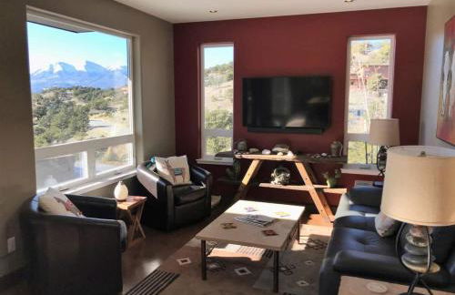 Barnwood Chateau with 2 Master Suites Hot Tub - Foto 13