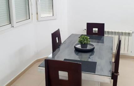 Villa mit privatem Pool, zentrumsnah - Foto 8