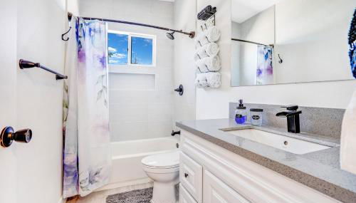 Fully Remodeled, Landscaped, King Beds, Desk Space - Foto 5