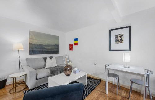 Garden Oasis Cozy Home Near Bart Shop with Parking - Photo 75