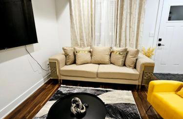 Charming 3 Bedroom house near Downtown IN - Photo 34